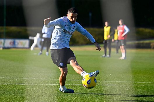 FCIN1908 / Sensi-Leicester, si sblocca la trattativa: fumata bianca più vicina- immagine 2