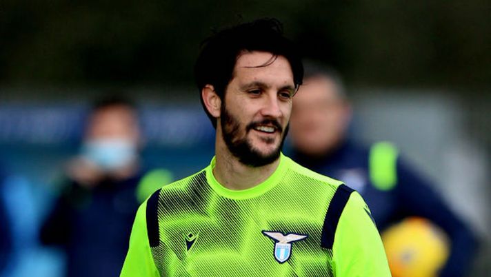 ROME, ITALY - DECEMBER 01: SS Lazio training at Formello on December 1, 2020 in Rome, Italy. (Photo by Paolo Bruno/Getty Images) Lazio, preoccupazione per lo stop di Luis Alberto: la smorfia sul suo viso e gli esami… - immagine 1