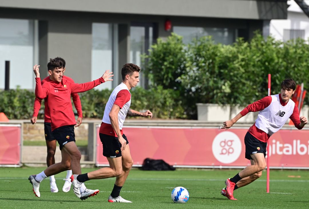 Trigoria, allenamento in vista del Milan – FOTO GALLERY - immagine 2