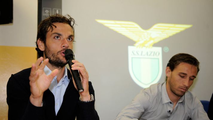 ROME, ROMA - APRIL 20: Marco Parolo and Lucas Biglia SS Lazio speak to school students at the Insitute Gassaman in Rome on April 20, 2017 in Rome, Italy. (Photo by Marco Rosi/Getty Images) ROME, ROMA - APRIL 20: Marco Parolo and Lucas Biglia SS Lazio speak to school students at the Insitute Gassaman in Rome on April 20, 2017 in Rome, Italy. (Photo by Marco Rosi/Getty Images)