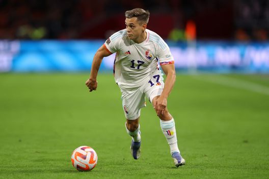 (Photo by Dean Mouhtaropoulos/Getty Images) Londra, Arsenal e Chelsea: derby di mercato per Leandro Trossard- immagine 2