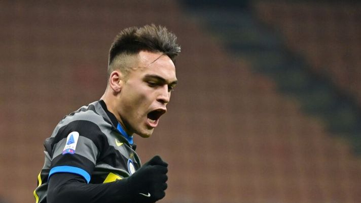 Inter, la Gazzetta: “Lautaro avanti per il rinnovo. Bastoni e Barella, il club ha deciso” - immagine 1