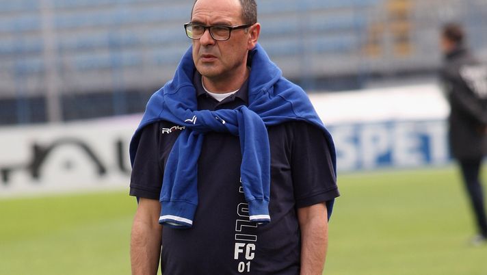Rodney Strasser of Reggina competes for the ball with Francesco Tavano of Empoli during the Serie B match between Empoli FC and Reggina Calcio at Stadio Carlo Castellani on March 22, 2014 in Empoli, Italy. Lazio News – Amerigo Sarri racconta il figlio: “Era allenatore sin da piccolo“ - immagine 1