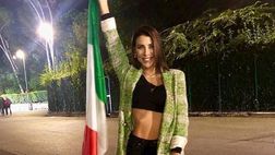 Enza De Cristofaro all’Olimpico per il suo D’Ambrosio. E concorda su un commento di una fan