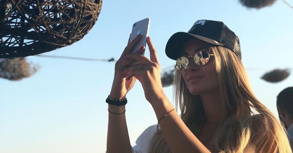 Zielinski E Milik In Vacanza A Mykonos Le Fidanzate Incrociano Una zielinski-e-milik-in-vacanza-a-mykonos-le-fidanzate-incrociano-una