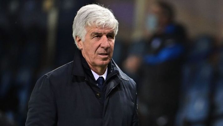 Atalanta's Italian coach Gian Piero Gasperini reacts at the end of the UEFA Champions league football match Atalanta Bergamo vs Liverpool, on November 3, 2020 at the Atalanta stadium in Bergamo. (Photo by MIGUEL MEDINA / AFP) (Photo by MIGUEL MEDINA/AFP via Getty Images) Gasperini: “Gomez via? Chiedete al club, non offendo gli altri! Toloi e i tempi di recupero…” - immagine 1