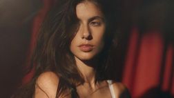 Ines Trocchia in lingerie fa impazzire il web: “Baciata dal sole”