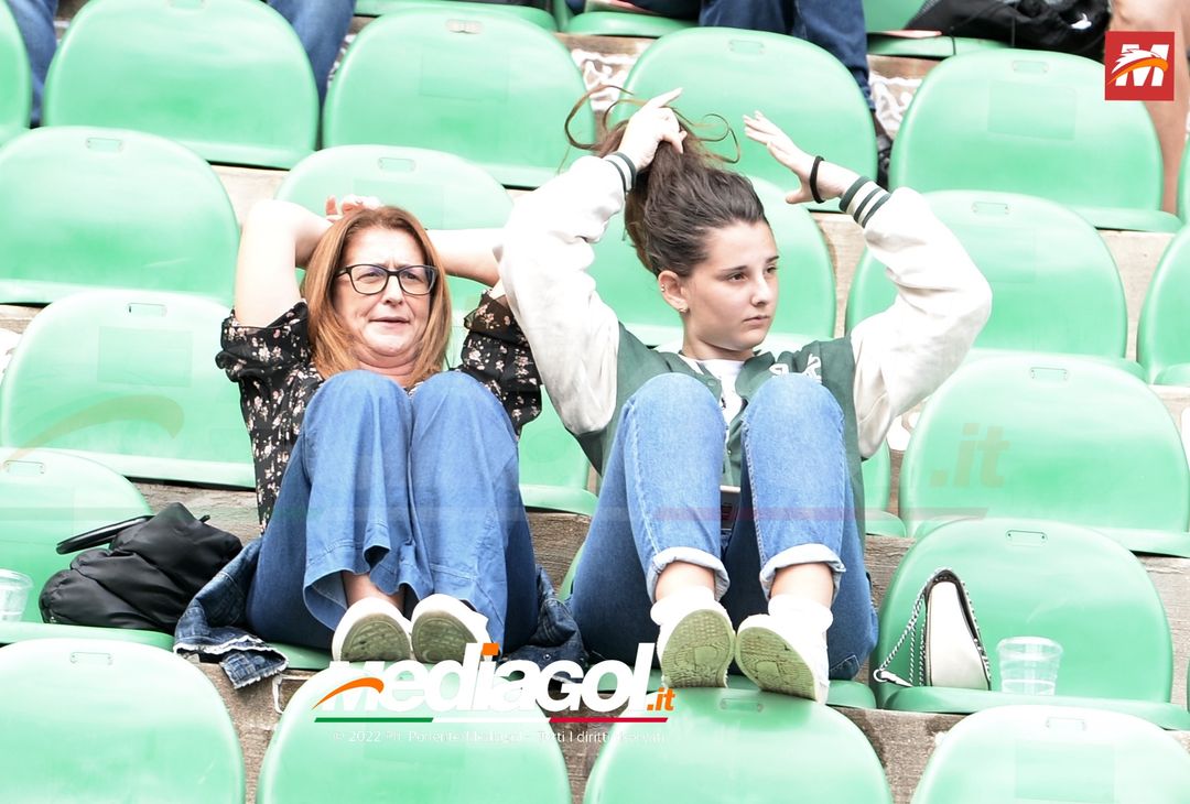 FOTOTIFO Palermo-Pisa 3-3, i tifosi allo Stadio “Renzo Barbera” (Gallery) - immagine 10