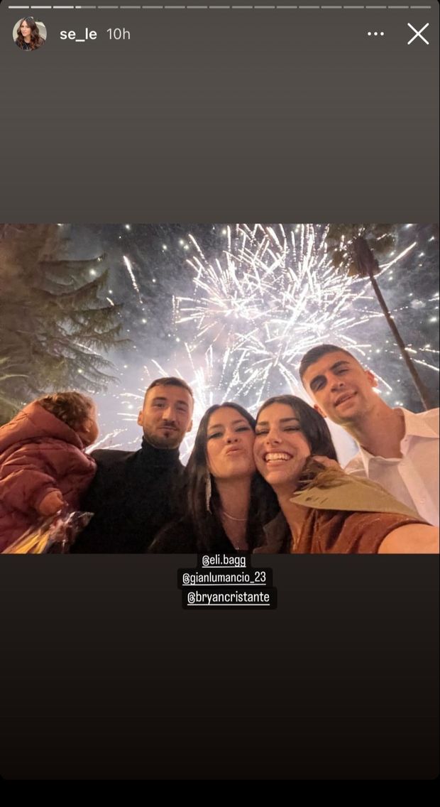 Il capodanno dei giallorossi: Zaniolo e Dybala insieme al centro di Roma- immagine 5