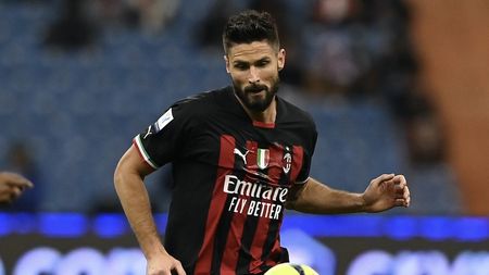 Olivier Giroud AC Milan derby Milan-Inter 0-3 Supercoppa Italiana