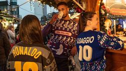 Il Natale su maglie e maglioni delle squadre di Serie A | VIDEO