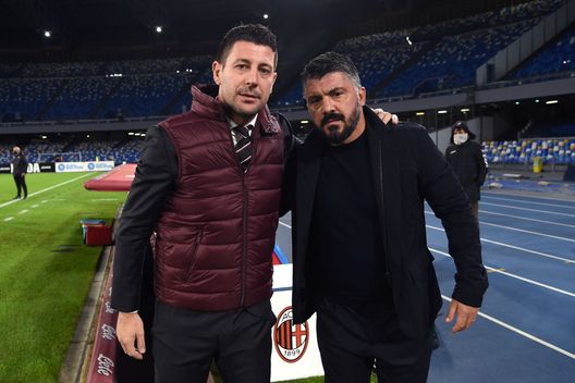 NAPLES, ITALY - NOVEMBER 22: Daniele Bonera, Assistant Coach of AC Milan (L) and Gennaro Gattuso, Head Coach of S.S.C. Napoli (R) pose for a photo following the Serie A match between SSC Napoli and AC Milan at Stadio San Paolo on November 22, 2020 in Naples, Italy. Sporting stadiums around Italy remain under strict restrictions due to the Coronavirus Pandemic as Government social distancing laws prohibit fans inside venues resulting in games being played behind closed doors. (Photo by Francesco Pecoraro/Getty Images) NAPLES, ITALY - NOVEMBER 22: Daniele Bonera, Assistant Coach of AC Milan (L) and Gennaro Gattuso, Head Coach of S.S.C. Napoli (R) pose for a photo following the Serie A match between SSC Napoli and AC Milan at Stadio San Paolo on November 22, 2020 in Naples, Italy. Sporting stadiums around Italy remain under strict restrictions due to the Coronavirus Pandemic as Government social distancing laws prohibit fans inside venues resulting in games being played behind closed doors. (Photo by Francesco Pecoraro/Getty Images)