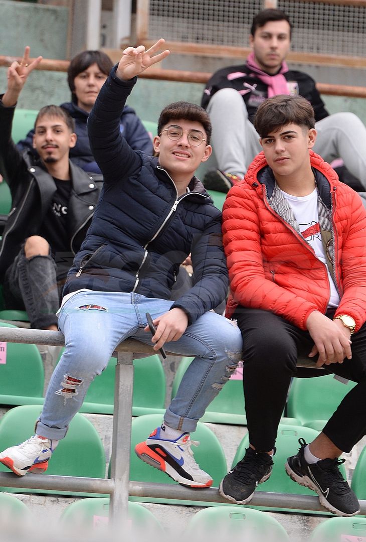 FOTO, i tifosi allo stadio per Palermo – Avellino 1-1 (Gallery) - immagine 48