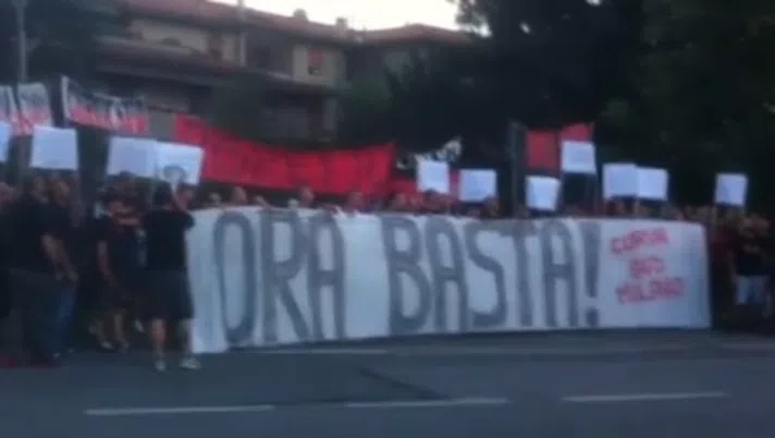 La Curva Sud protesta, Silvio li accoglie: confronto tra le parti - immagine 1