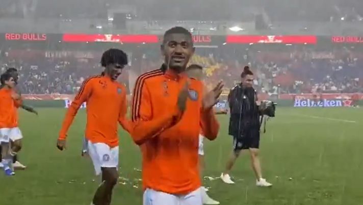 MLS: un forte acquazzone ferma il derby fra New York City e New York RB MLS: un forte acquazzone ferma il derby fra New York City e New York RB