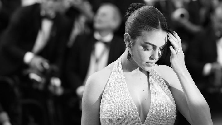 Georgina Rodriguez sfila a Cannes: la compagna di Cristiano bellissima e triste - immagine 1