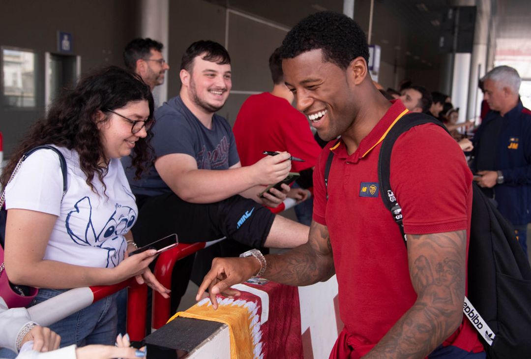 La Roma in partenza verso Firenze – FOTO GALLERY - immagine 37