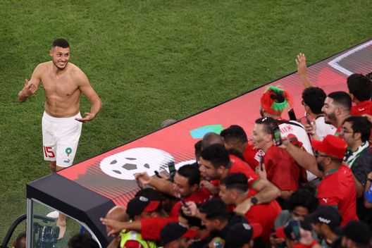 DOHA, QATAR - NOVEMBER 27: Selim Amallah of Morocco applauds fans after the 2-0 win during the FIFA World Cup Qatar 2022 Group F match between Belgium and Morocco at Al Thumama Stadium on November 27, 2022 in Doha, Qatar. (Photo by Ryan Pierse/Getty Images) Amrabat ed un Mondiale “QATARtico”: adesso serve chiarezza- immagine 2