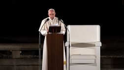 Papa Francesco incontra la piccola Noemi ferita in un agguato nel 2019 | La FOTO che commuove i social