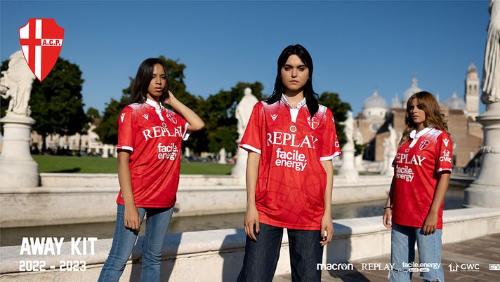 Padova, la seconda maglia è un omaggio alla città - immagine 1