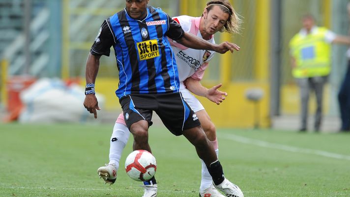 Serie D, ululati razzisti contro Ferreira Pinto: stangata per il Como, multa e curva chiusa 