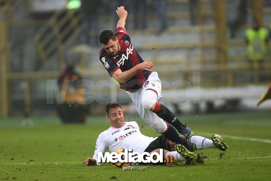 BOLOGNA, ITALY - NOVEMBER 20:  Mattia Destro # 10 of Bologna FC in action during the Serie A match between Bologna FC and US Citta di Palermo at Stadio Renato Dall'Ara on November 20, 2016 in Bologna, Italy.  (Photo by Mario Carlini / Iguana Press/Getty Images) 