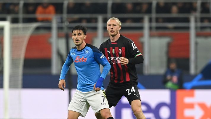 Eljif Elmas e Simon Kjaer, qui durante Milan-Napoli (getty images)