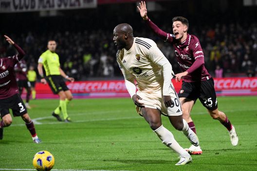 De Rossi: “Lukaku? Lo spirito è quello giusto. Se vedi un campione così…”- immagine 2