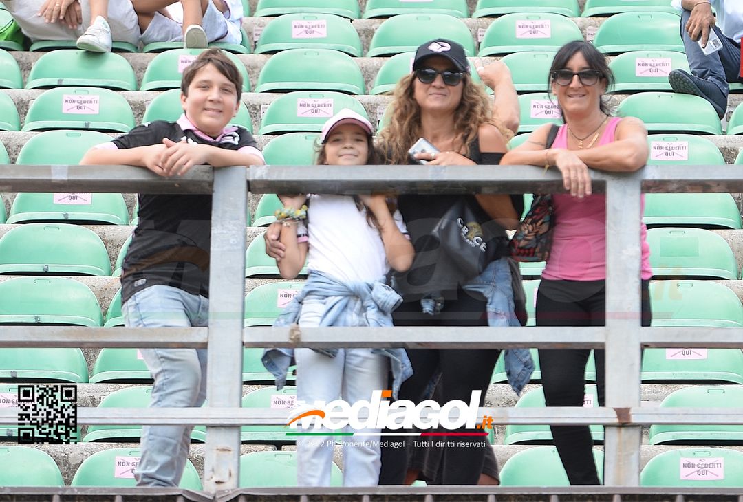 FOTOTIFO Palermo-Sudtirol 0-1, i tifosi allo Stadio “Renzo Barbera” (GALLERY) - immagine 18