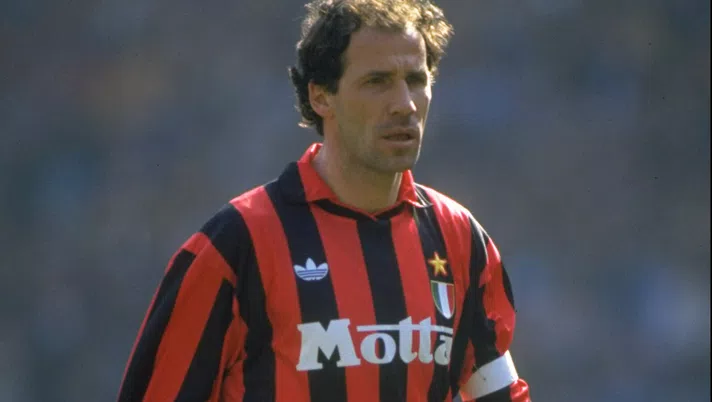 Franco Baresi, qui con il Milan nel 1993 (credits: GETTY Images)
