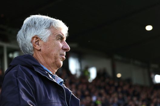 LA SPEZIA, ITALY - JANUARY 04: Atalanta BC head coach Gian Piero Gasperini looks on during the Serie A match between Spezia Calcio and Atalanta BC at Stadio Alberto Picco on January 04, 2023 in La Spezia, Italy. (Photo by Claudia Greco/Getty Images) Atalanta, Gasperini: “Pareggio sofferto ma giusto. Troppi errori, abbiamo sbagliato persino i tacchetti”- immagine 2