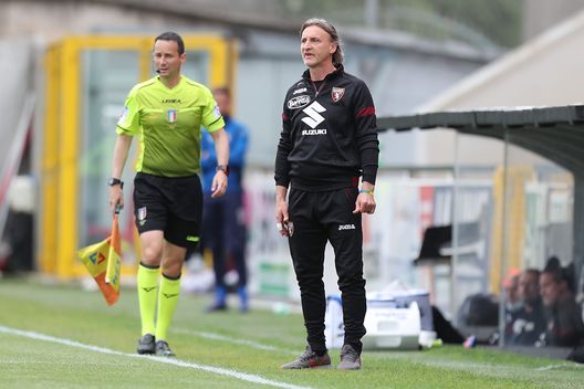 LA SPEZIA, ITALY - MAY 15: Davide Nicola manager of Torino FC looks on during the Serie A match between Spezia Calcio and Torino FC at Stadio Alberto Picco on May 15, 2021 in La Spezia, Italy. (Photo by Gabriele Maltinti/Getty Images) LA SPEZIA, ITALY - MAY 15: Davide Nicola manager of Torino FC looks on during the Serie A match between Spezia Calcio and Torino FC at Stadio Alberto Picco on May 15, 2021 in La Spezia, Italy. (Photo by Gabriele Maltinti/Getty Images)