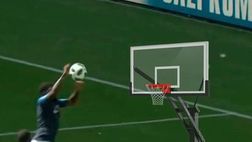 Francia, Umtiti se la ride e su Instagram si prende in giro per il fallo di mano contro l’Australia