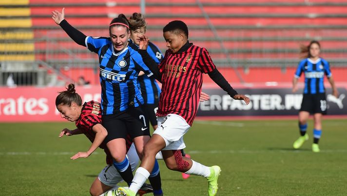 MONZA, ITALY - FEBRUARY 02: (L - R) Defender of AC Milan Women Linda Tucceri Cimini competes for the ball with Gloria Marinelli of FC Internazionale Women and Jane Refiloe of AC Milan Women during the Women Serie A match between AC Milan and FC Internazionale at Campo Sportivo F. Chinetti on February 2, 2020 in Monza, Italy. (Photo by Pier Marco Tacca - Inter/Inter via Getty Images) MONZA, ITALY - FEBRUARY 02: (L - R) Defender of AC Milan Women Linda Tucceri Cimini competes for the ball with Gloria Marinelli of FC Internazionale Women and Jane Refiloe of AC Milan Women during the Women Serie A match between AC Milan and FC Internazionale at Campo Sportivo F. Chinetti on February 2, 2020 in Monza, Italy. (Photo by Pier Marco Tacca - Inter/Inter via Getty Images)