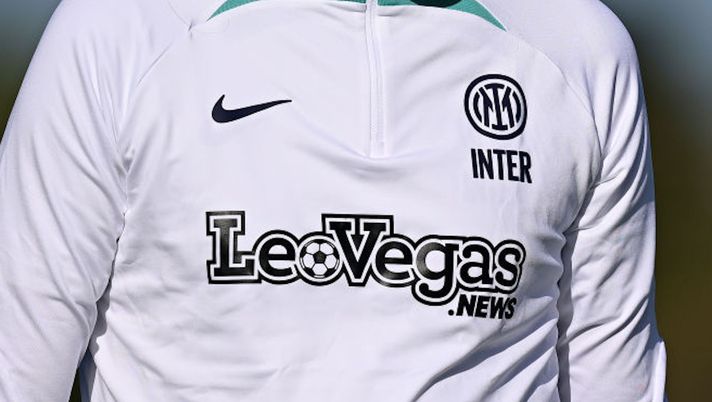 Inter, primo allenamento a Malta. E sulle maglie compare LeoVegas come sponsor - immagine 1
