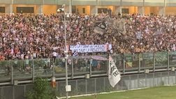 FOTO Padova-Palermo, striscione rosanero nel settore ospiti dell’ “Euganeo”