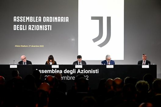 Juve Procura Figc Notifica Chiusura Indagine Su Stipendi Accusa è