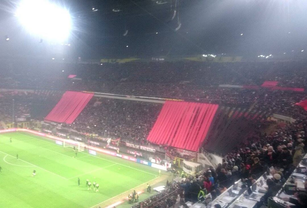  Curva Sud, fonte foto PianetaMilan.it 