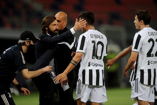 Paulo Dybala e Andrea Pirlo Paulo Dybala e Andrea Pirlo