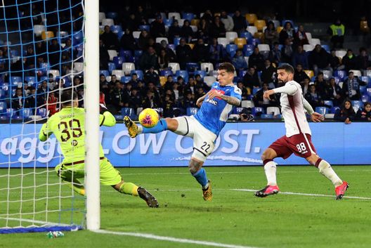 NAPLES, ITALY - FEBRUARY 29: Giovanni Di Lorenzo of SSC Napoli scores the 2-0 goal during the Serie A match between SSC Napoli and Torino FC at Stadio San Paolo on February 29, 2020 in Naples, Italy. (Photo by Francesco Pecoraro/Getty Images) NAPLES, ITALY - FEBRUARY 29: Giovanni Di Lorenzo of SSC Napoli scores the 2-0 goal during the Serie A match between SSC Napoli and Torino FC at Stadio San Paolo on February 29, 2020 in Naples, Italy. (Photo by Francesco Pecoraro/Getty Images)
