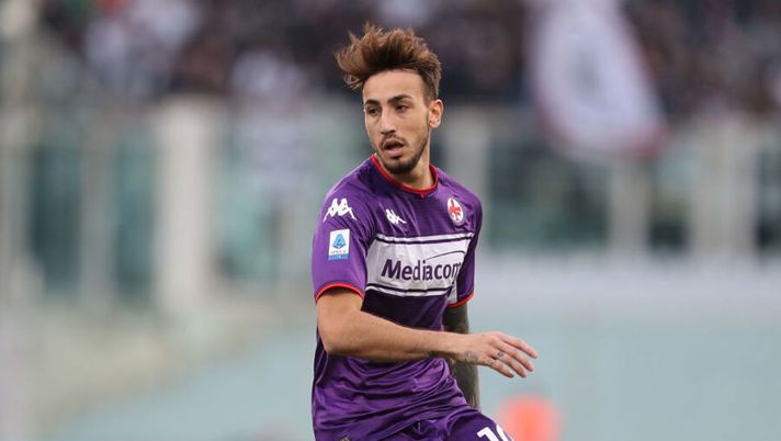 FLORENCE, ITALY - OCTOBER 31: Gaetano Castrovilli of ACF Fiorentina in action during the Serie A match between ACF Fiorentina and Spezia Calcio at Stadio Artemio Franchi on October 31, 2021 in Florence, Italy. (Photo by Gabriele Maltinti/Getty Images) Fiorentina, le condizioni di Castrovilli non preoccupano: l’esito della risonanza - immagine 1