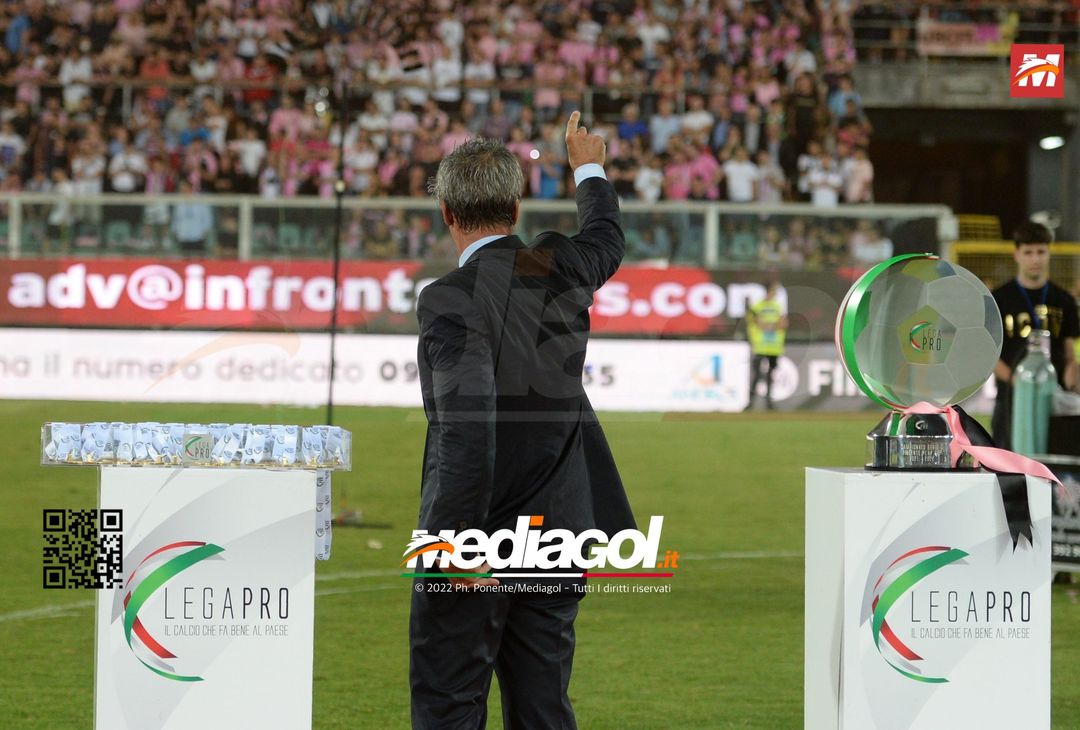 FOTO Palermo in Serie B, i festeggiamenti dei rosanero al Renzo Barbera (Gallery) - immagine 53