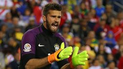 Alisson: “Voglio giocare sempre. Se la Roma terrà Szczesny dovrò parlare con i dirigenti”