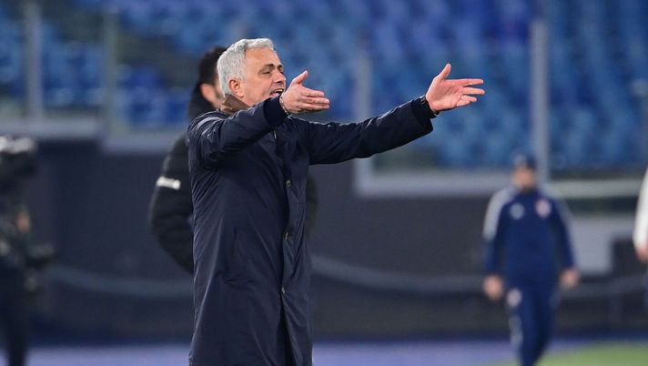 Mourinho: “Quanta fatica ma contava solo vincere. Oliveira porta esperienza” - immagine 1