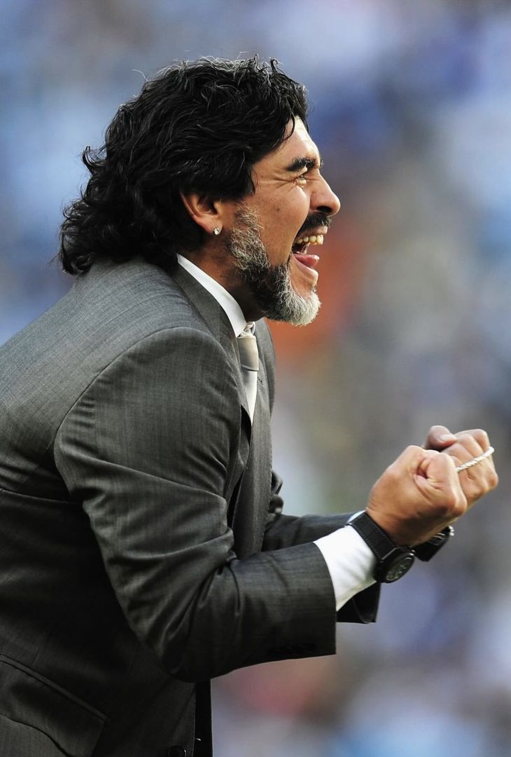 GALLERY Accadde oggi, 47 anni fa Maradona debuttò con l’Argentina: la sua carriera - immagine 9