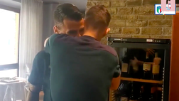 VIDEO Italia, cori e abbracci: l’affetto degli azzurri e le lacrime di Spinazzola