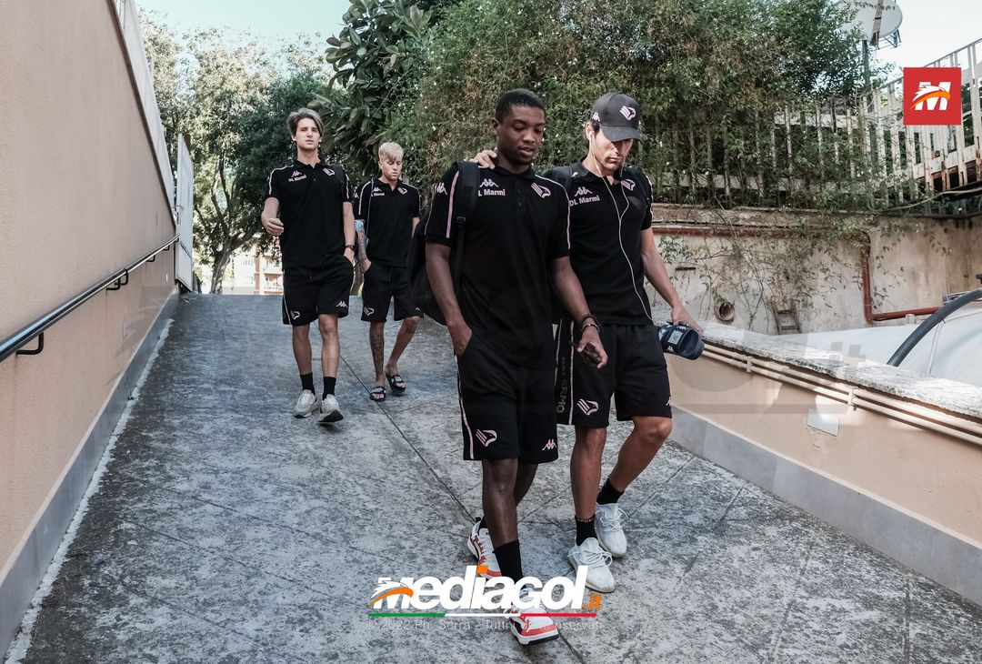 FOTO RITIRO PALERMO, i rosanero di Baldini arrivano in palestra (Gallery) - immagine 18