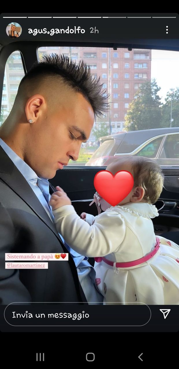 Lautaro, il giorno del rinnovo con l’Inter. In sede con la famiglia- immagine 2