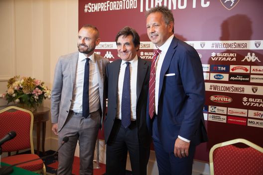  Petrachi, Cairo e Mihajlovic alla presentazione del tecnico serbo 