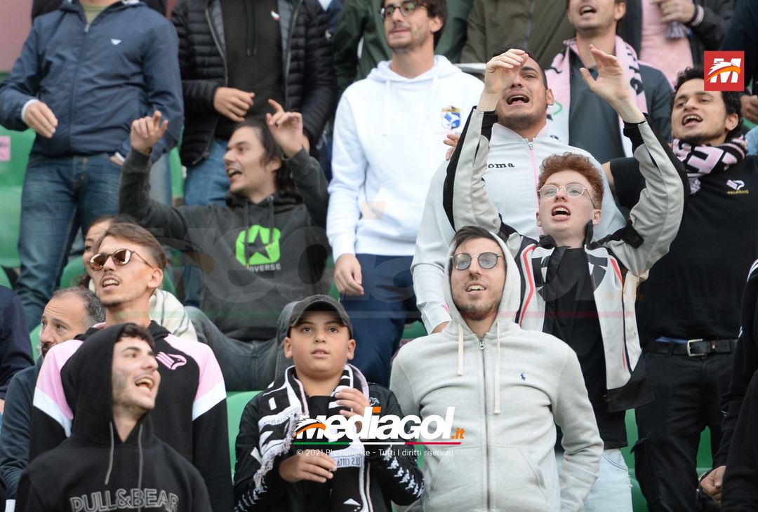 FOTO, i tifosi allo stadio per Palermo – Foggia 3-0 (Gallery) - immagine 14